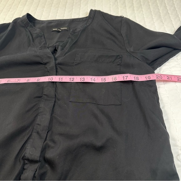 Banana Republic 100% Lyocell Black Button Down Blouse With One Front Pocket - Picture 6 of 14
